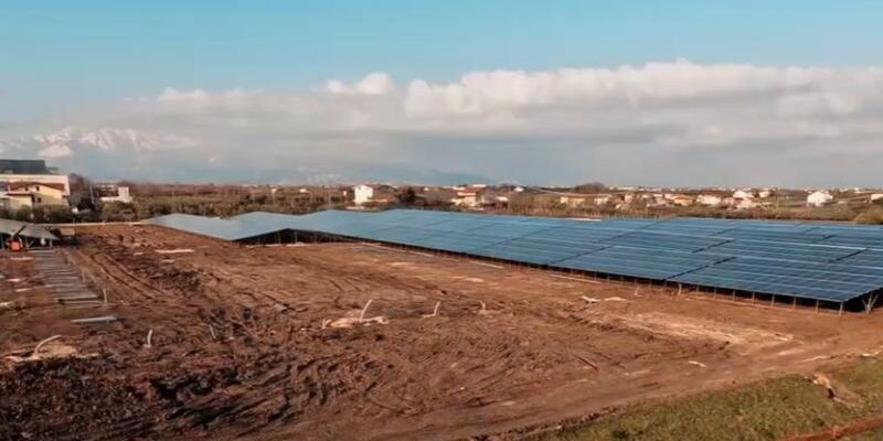 Italy moves to ban solar panels on agricultural land