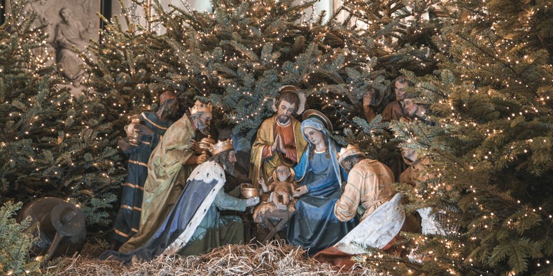 French mayor violates French law to allow Christmas nativity scene on public property