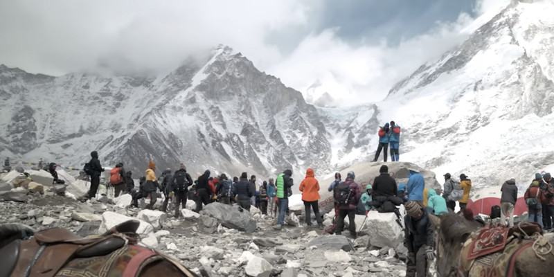 Mt Everest guides POISONED hikers' food to force expensive helicopter rescues in $20 MILLION scam