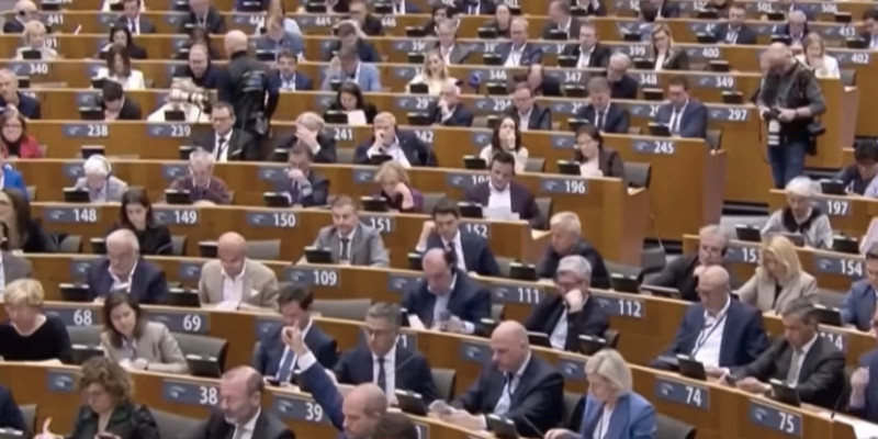 EU Parliament veers right in shocking move: rejects chat surveillance, backs migrant deportation centers