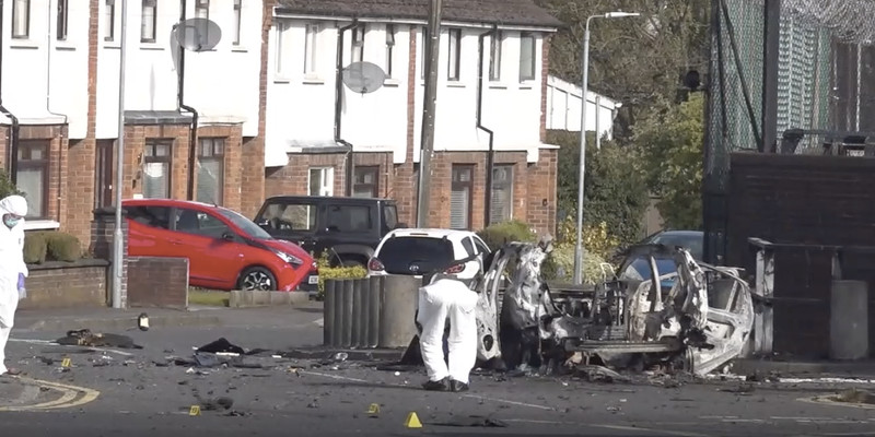Car bomb explodes outside Belfast police station in 'New IRA' attack