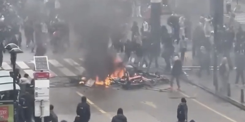 Students join teachers in violent protests over cuts to education in Brussels