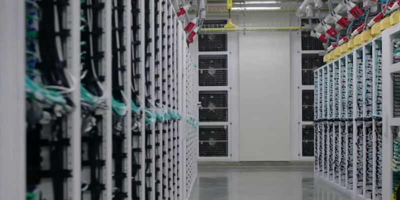 Dutch climate agitators attack future Microsoft data center with acid-filled water balloons