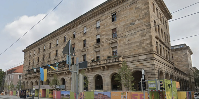 'Swingers' Paradise': Nudist German lawmaker pitches sex parties with citizens at city hall