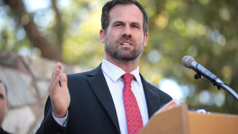 AZ judge rules lawmakers violated state constitution