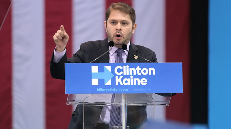 Poll: Arizona’s top candidates include mix of GOP, Democrats