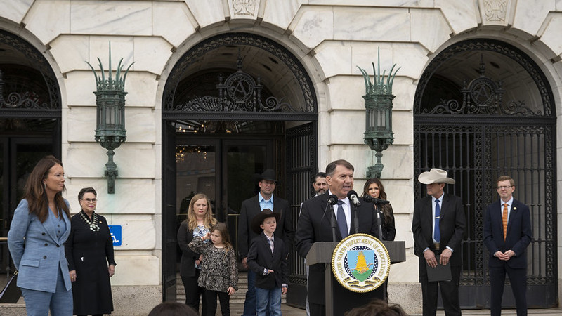 Congressional Perks: Taxpayers fund hundreds of thousand in private jets for some U.S. senators