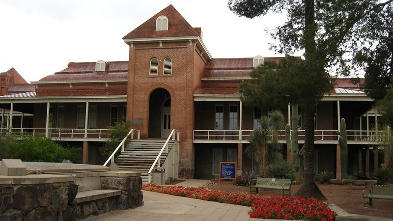 Report: Arizona public universities fall short on civics