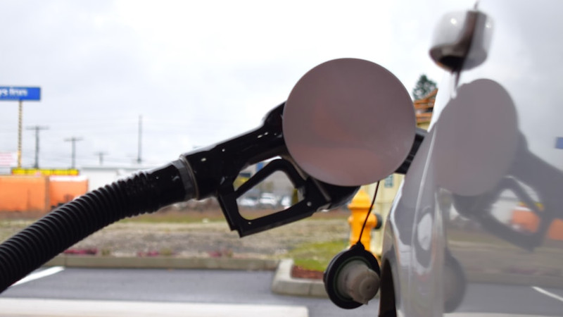 Poll: Gas prices will influence Arizona voters