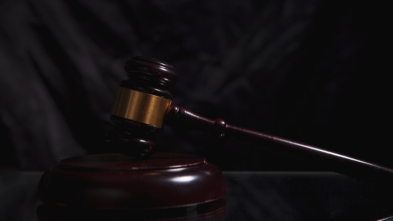 Elections officer seeks contempt order against county board