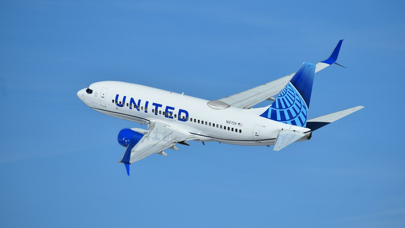 United Airlines delays 150 passengers overnight following serious in-flight threat