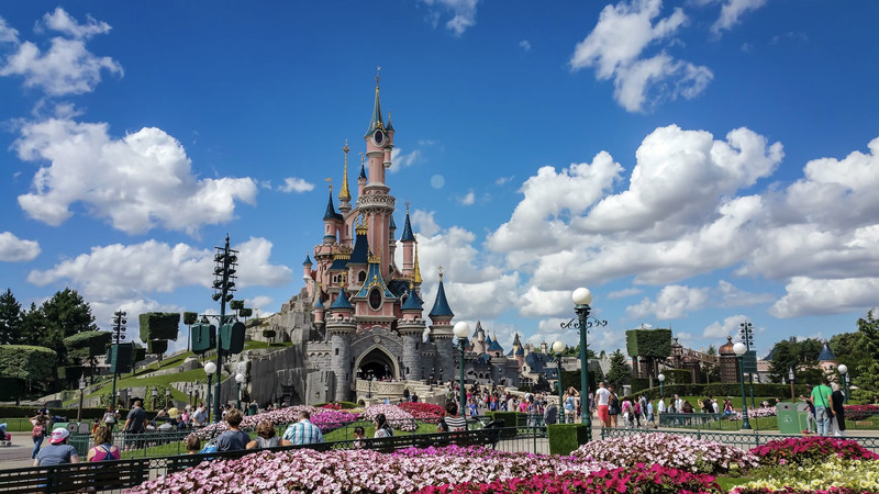 Disneyland Paris Nightmare: Convicted Pedophile's Fake Wedding with Child Bride Thwarted