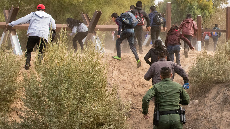 Ilhan Omar says federal agents wasting 'taxpayer resources' during crackdown on fraud, illegal immigration