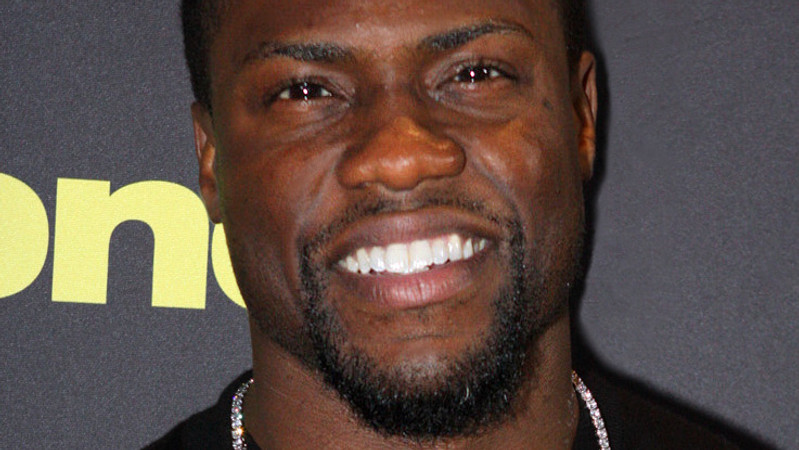 Kevin Hart clashes with Charlamagne, defends Hinchcliffe's George Floyd joke during his roast