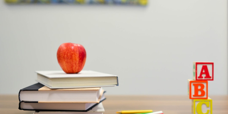 Teacher on leave for giving student an ‘award’ mocking his conservatism