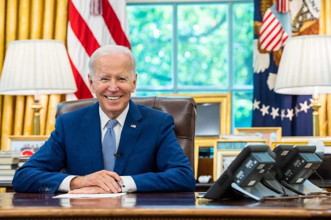 Biden White House Vows to Veto Billions in Aide to Israel