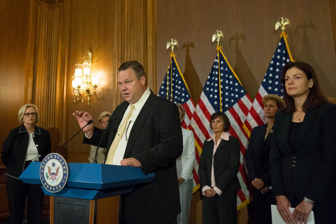 Former Navy Seal Takes on Democrat Incumbent in Key 2024 Senate Race