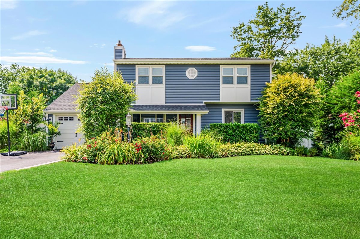 Nassau Shores Showstopper