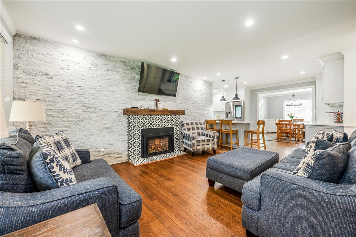 Nassau Shores Showstopper