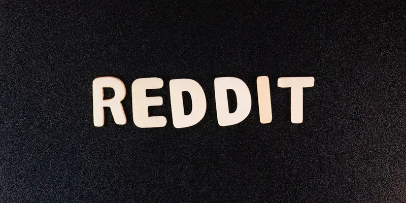 Reddit Increases AI Ad And Translation Tools, Appoints CRO