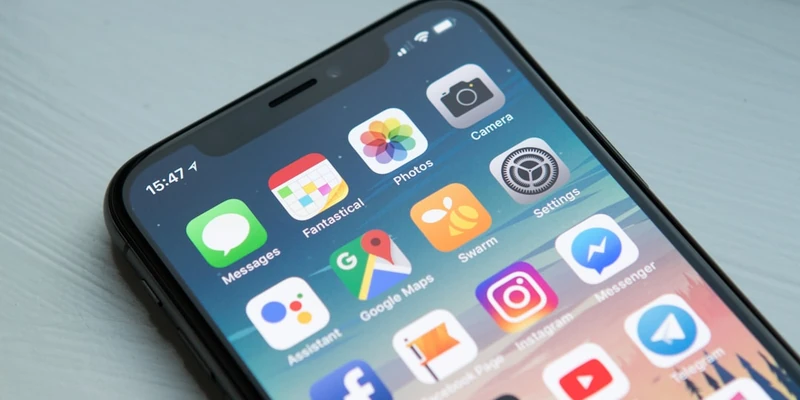 Campaigners See Relational Organizing as Workaround for iOS 26
