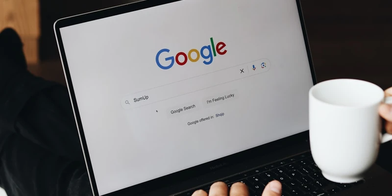 From Search Bar to Sidewalk: Turning Digital Intent into Field Strategy