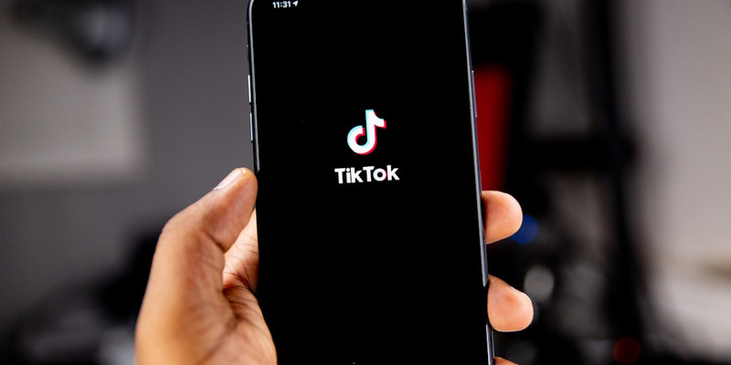 The TikTok Tightrope: A Conservative Guide to Short-Form Video