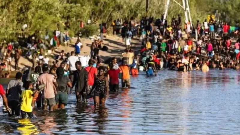The Wisdom of Selective Deportation
