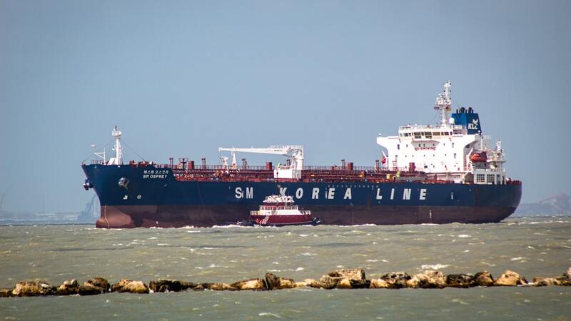 Biden Admin Challenges Court Ruling That Lifted Its Freeze on LNG Export Approvals