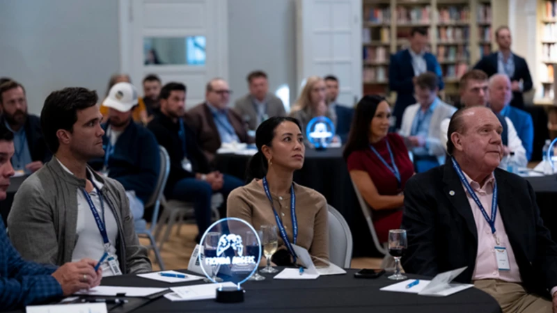 For Founders: How to Choose the Right Angel Groups to Court