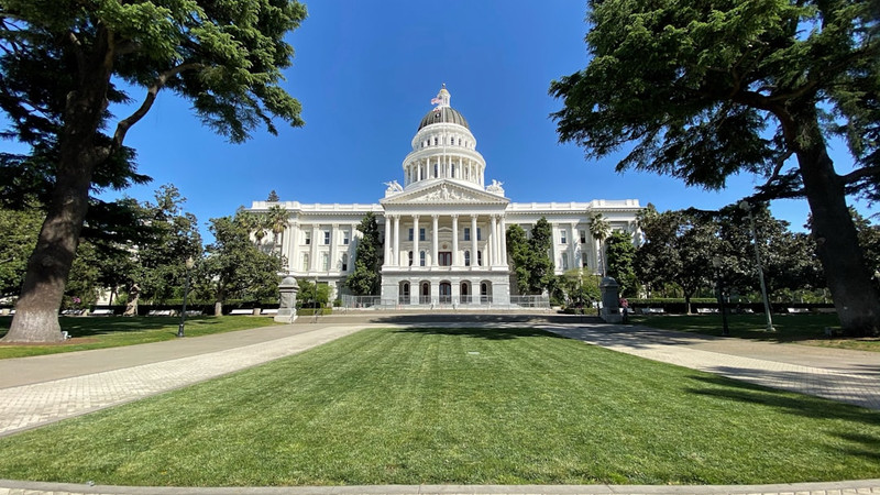 Put Students and Teachers First: Support Local Autonomy Over Big Union Politics