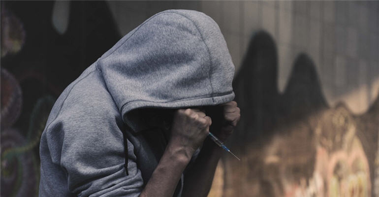 Amid opioid crisis, researchers aim to put medical marijuana to the test