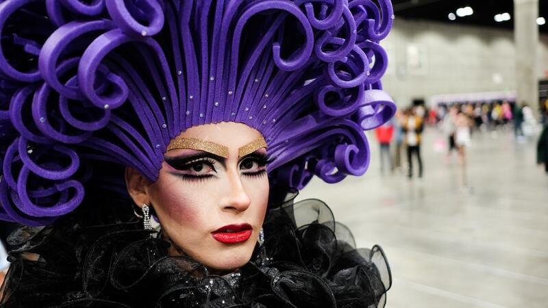 'Drag saves lives!' Drag queens stand up for student-led drag show at high school; one verbally battles opposing voices