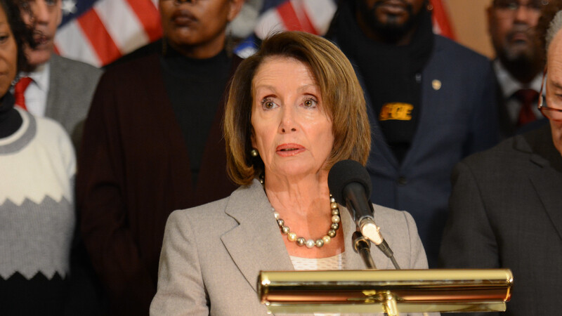 Trump Jabs Pelosi While Pushing Insider Trading Ban