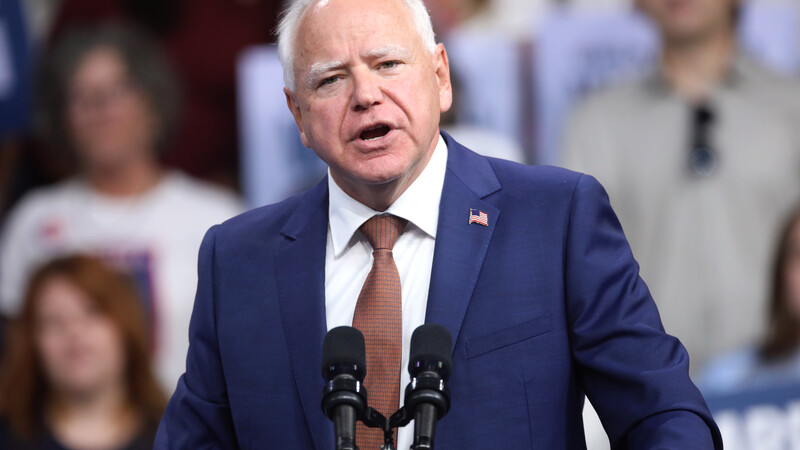 Walz prepares National Guard after woman killed in ICE operation: 'Never been at war' with federal government