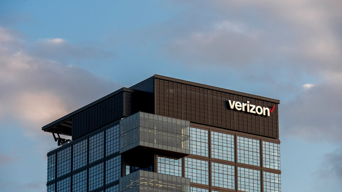 Verizon offering $20 credit to customers affected by network outage