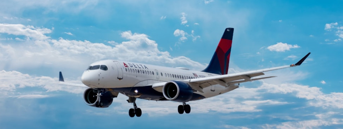 FAA investigates after incoming plane executes go-around due to aircraft leaving from intersecting runway