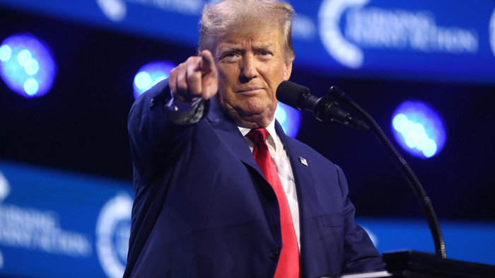 Trump teleprompter operator won more than $100K on speech bets: Report