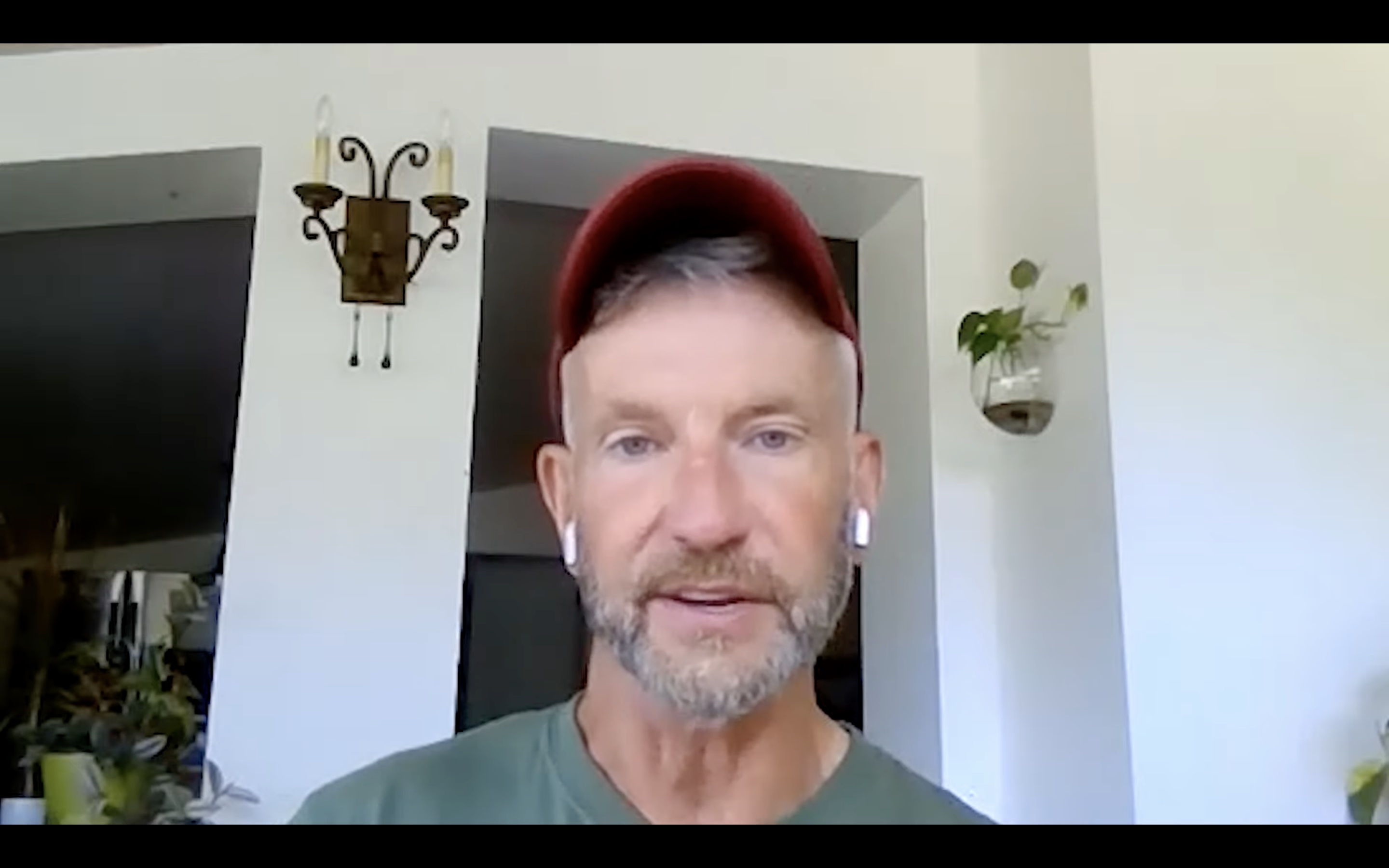 Canadian veteran marches on to protest vaccine mandates, Covid restrictions