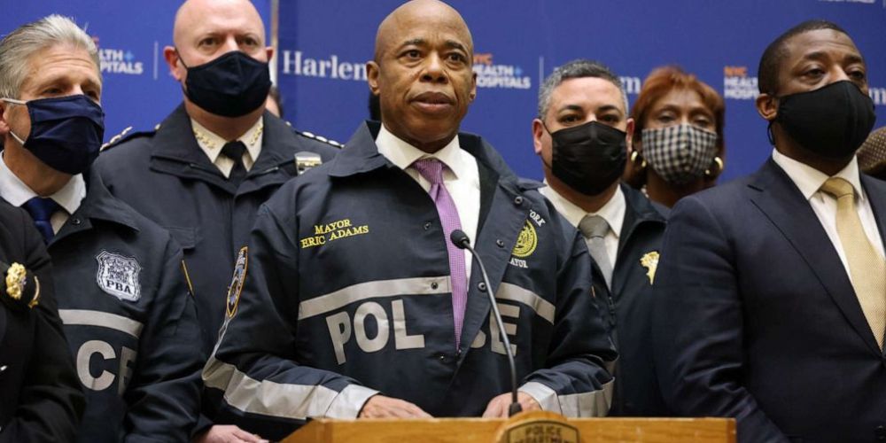 New York mayor's aide robbed at gunpoint in Brooklyn