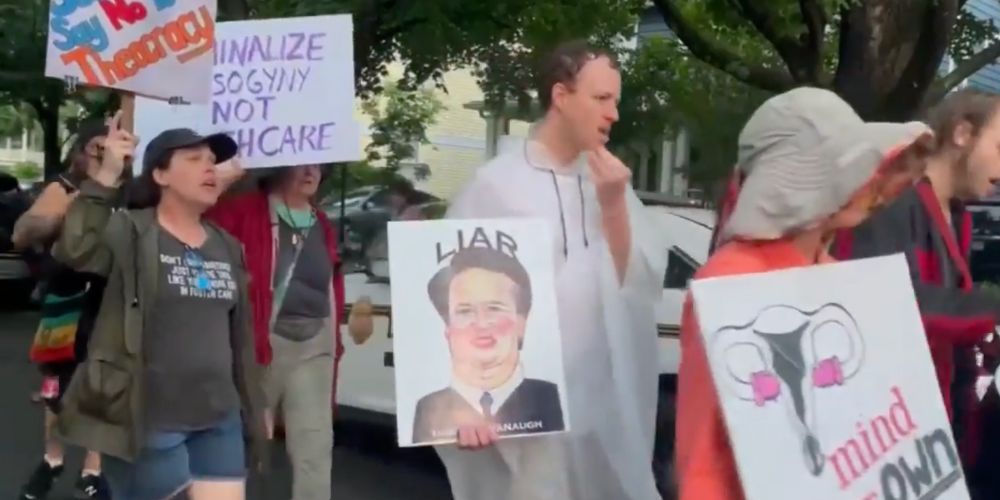 WATCH: Pro-abortion activists bang drums outside Kavanaugh's home hours after assassination attempt