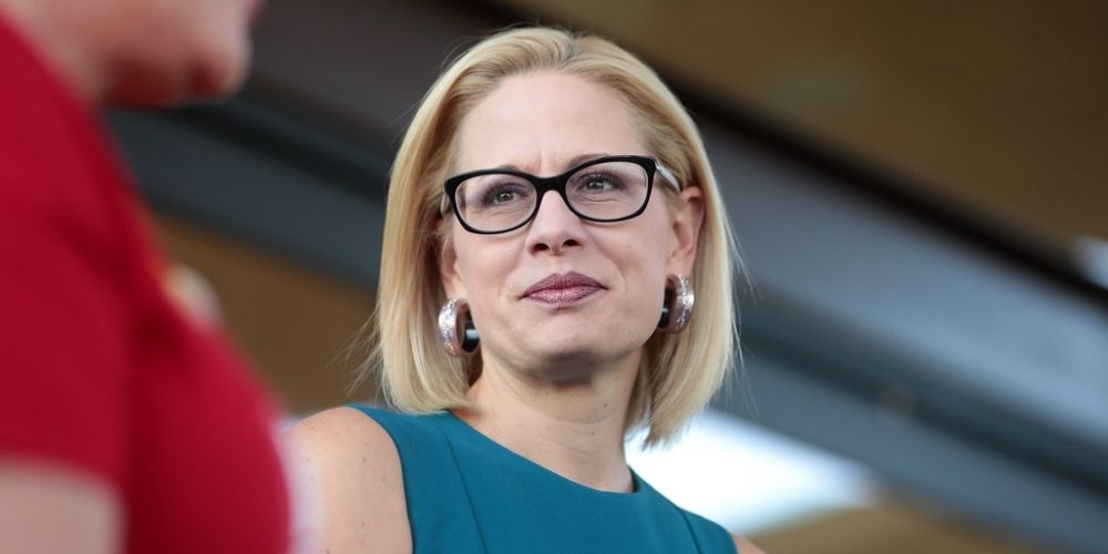 Sinema: Biden administration’s extension of public health emergency 'proves the need' to delay lifting title 42