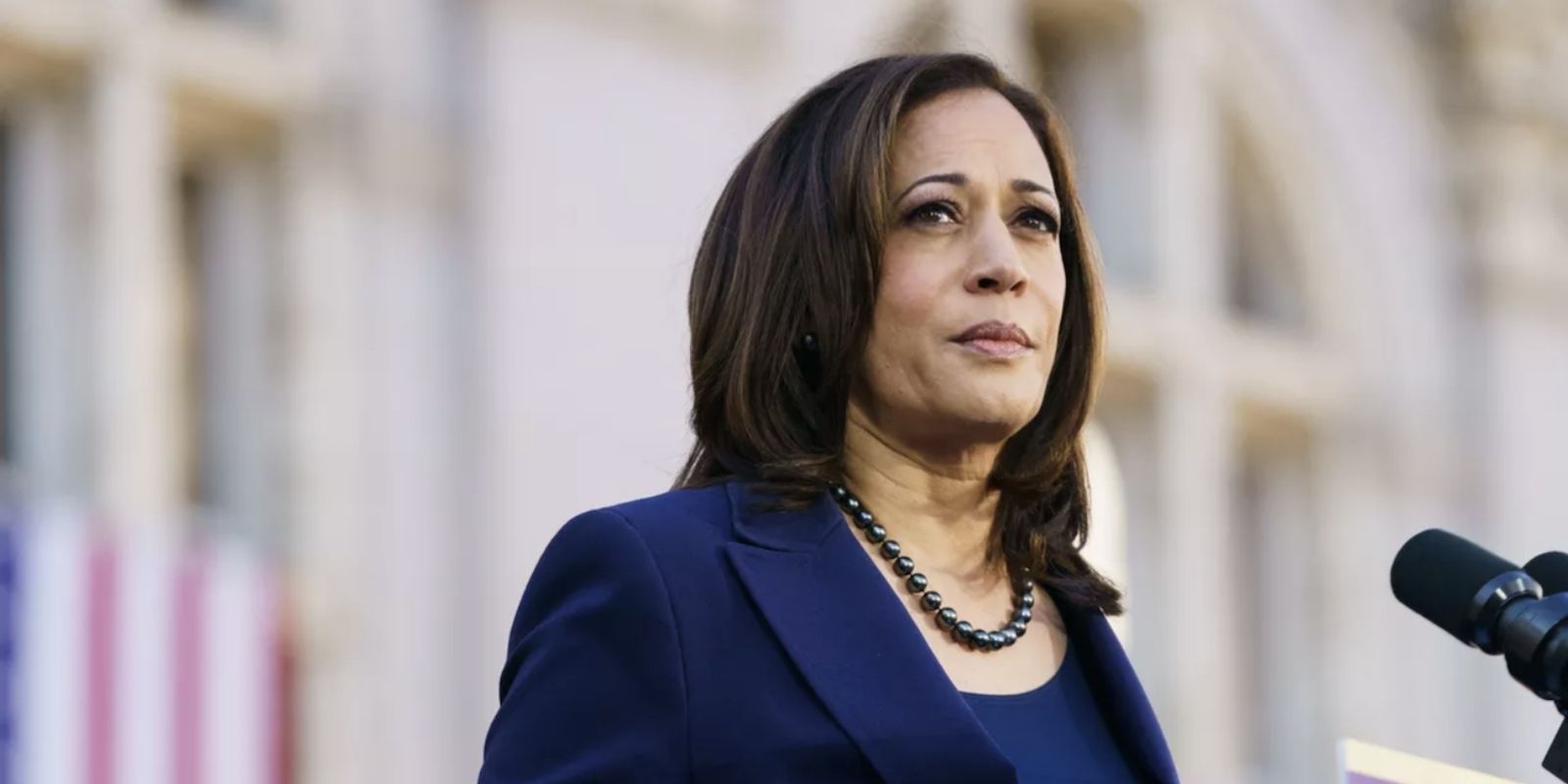 Kamala Harris says media would treat her better if she were a white man