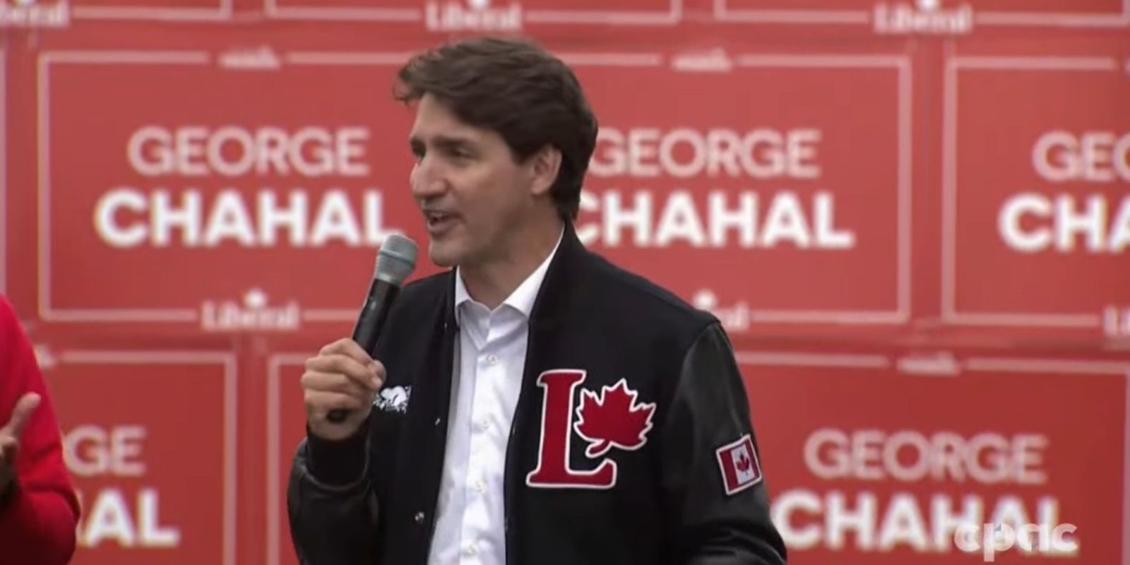 WATCH: Trudeau says unvaccinated Canadians put the vaccinated 'at risk' by using planes or trains