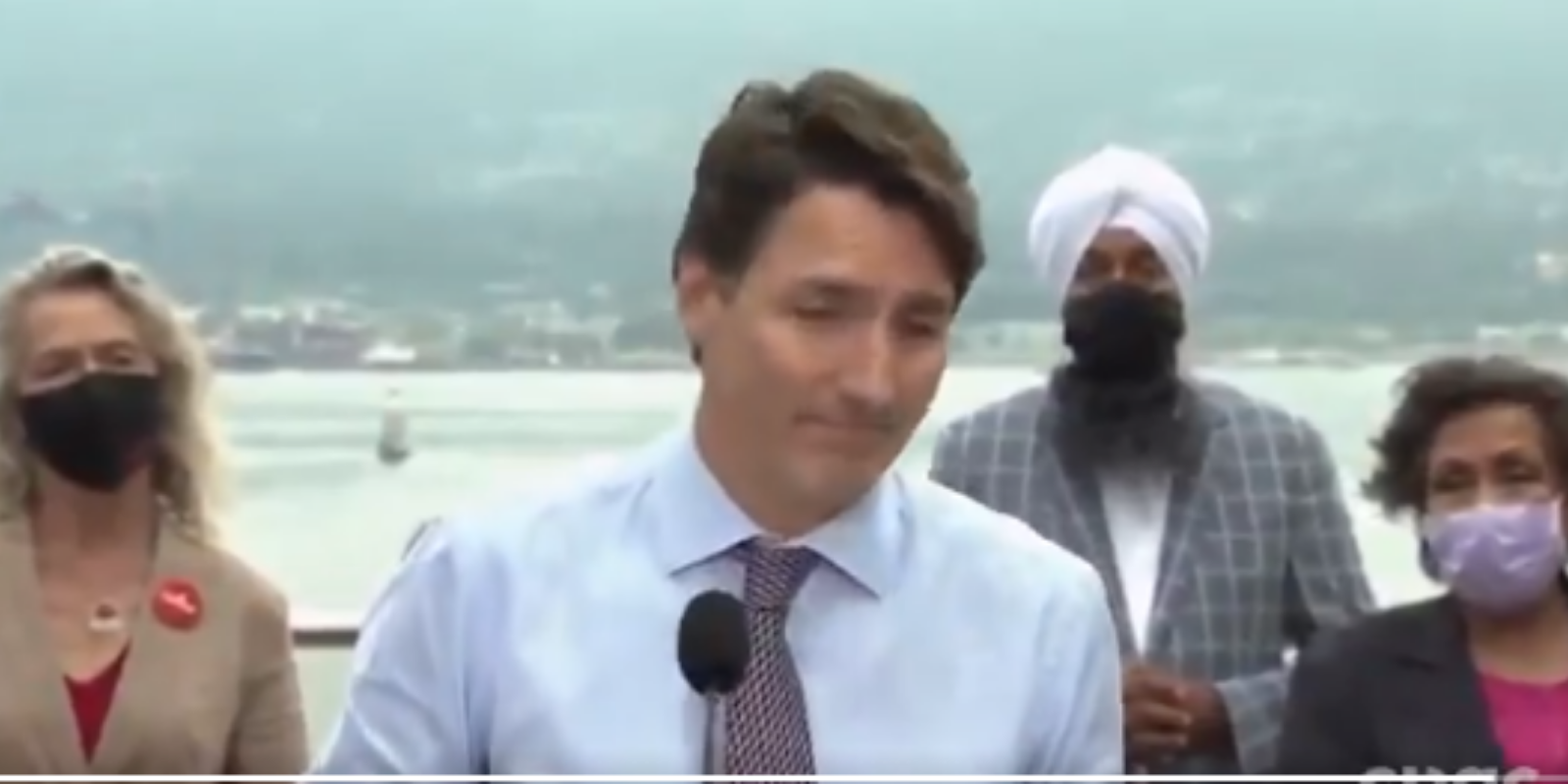 WATCH: Trudeau says that he doesn't 'think about monetary policy' when asked about economy, inflation
