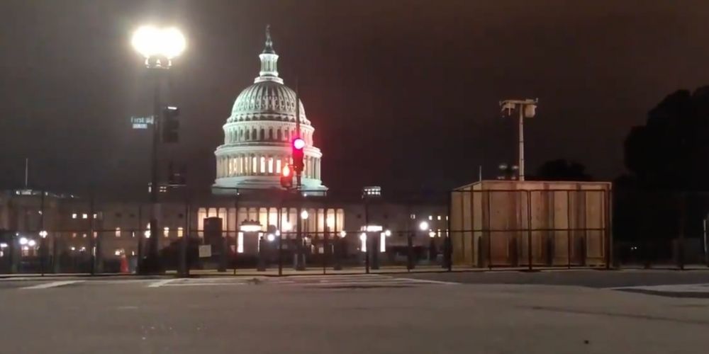 Fencing, watchtower installed on Capitol grounds ahead of Saturday rally