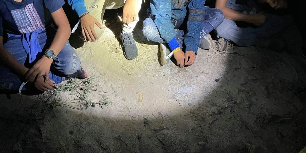 Laredo, Texas mayor says at least one-third of migrants test positive for COVID