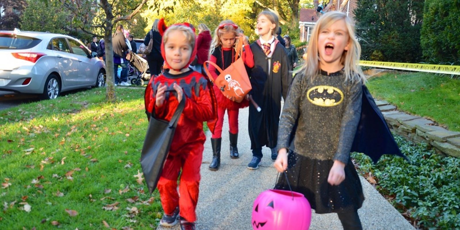 Quebec kids told not to yell 'trick or treat' on Halloween due to COVID