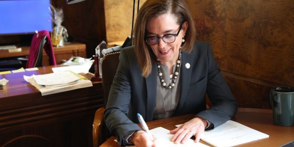 Oregon Governor signs new law allowing students to graduate without proving they can read, write, or do math