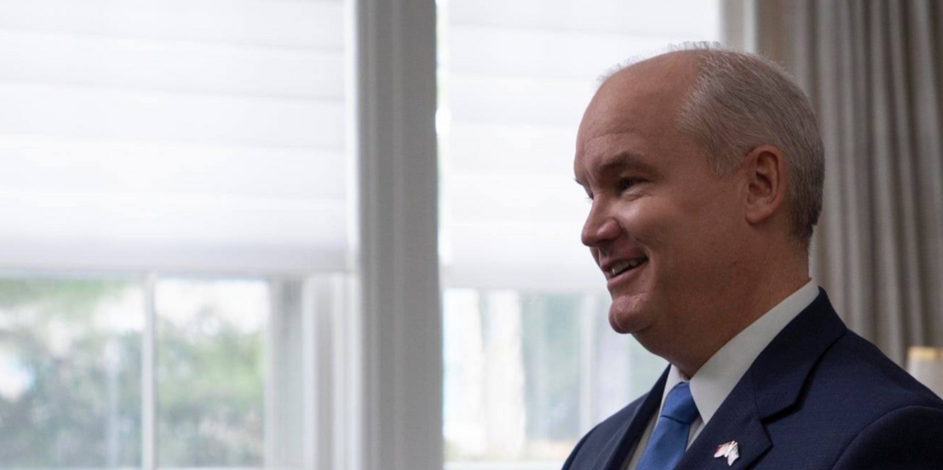 Erin O’Toole risks depressing party base without winning new support
